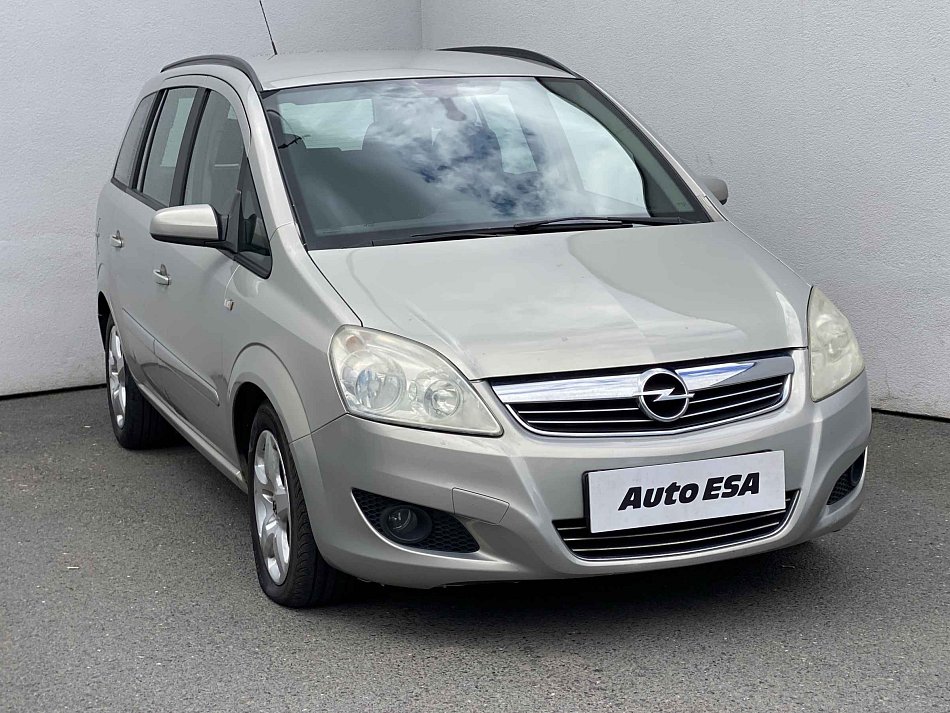 Opel Zafira 1.9 CDTi  7míst