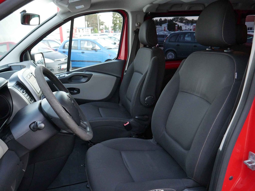 Renault Trafic 1.6dCi  8míst