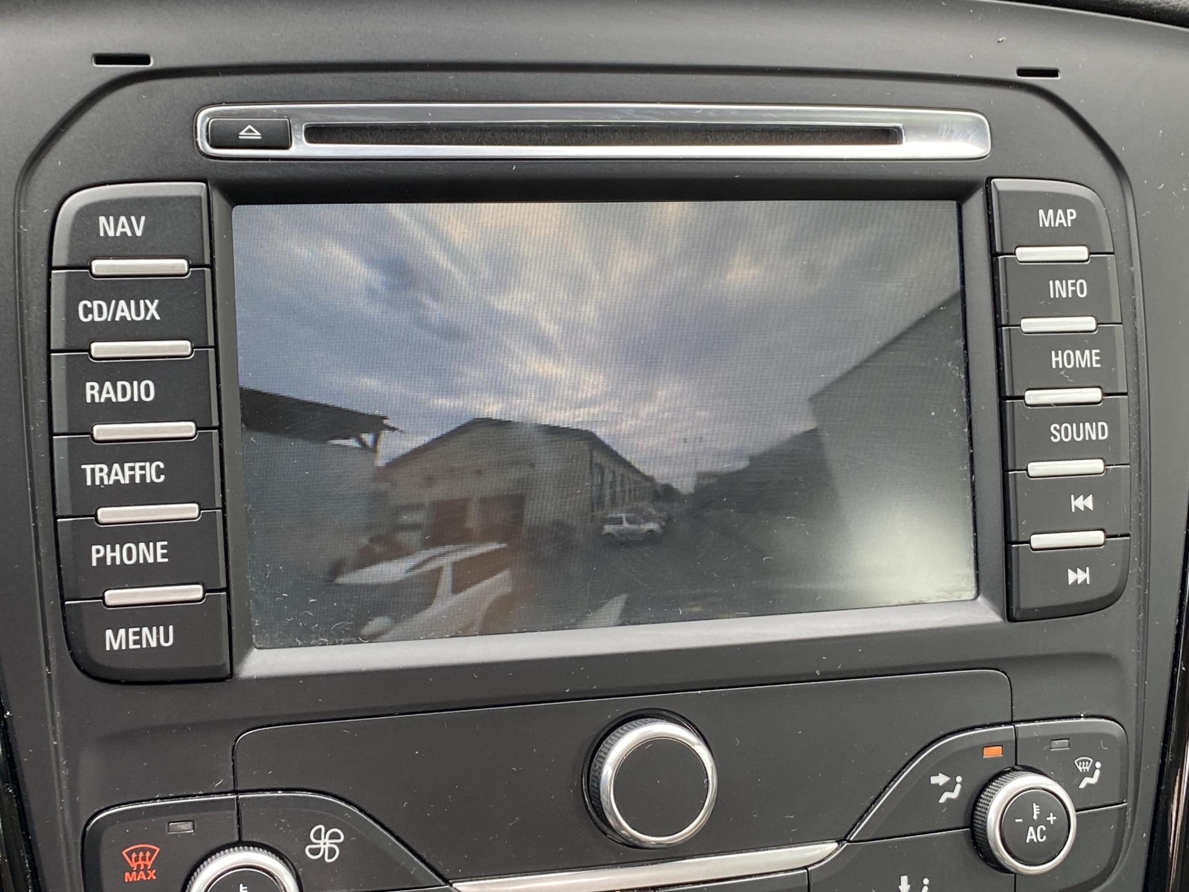 Ford Mondeo, 2011 - pohled č. 17