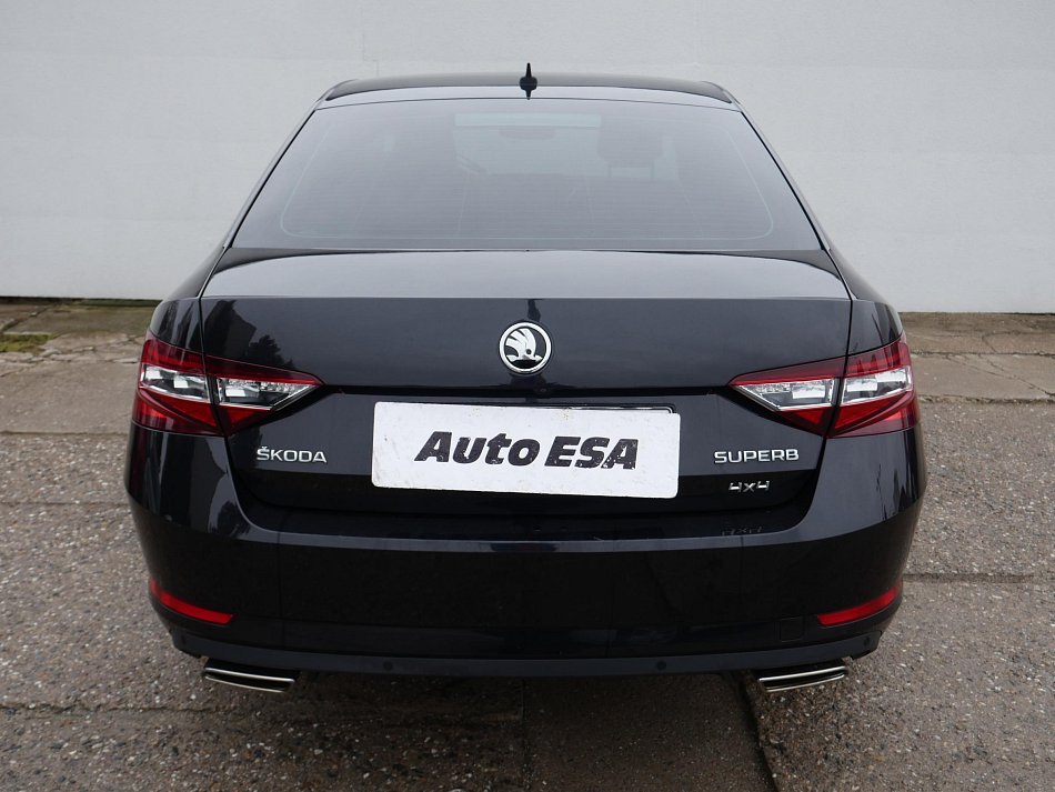 Škoda Superb III 2.0 TSi  4x4