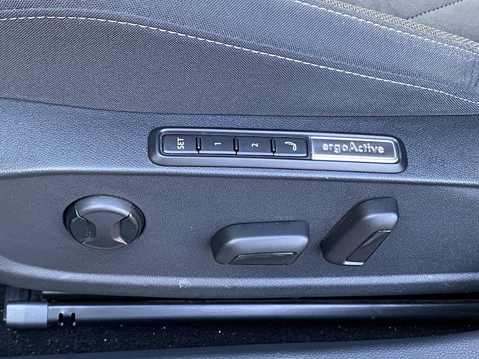 Volkswagen Golf 1.5 TSi Style