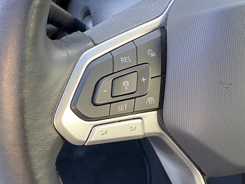 Volkswagen Golf 1.5 TSi Style