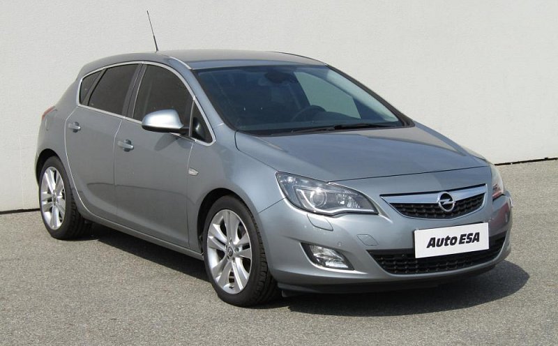 Opel Astra 1.6T 