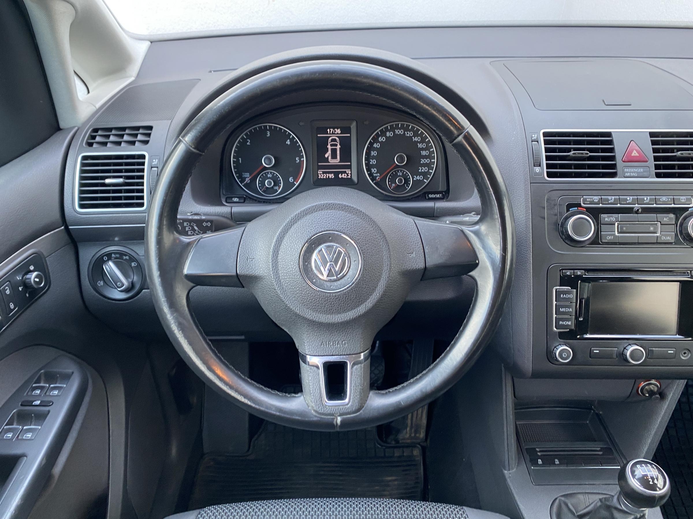 Volkswagen Touran, 2010 - pohled č. 11