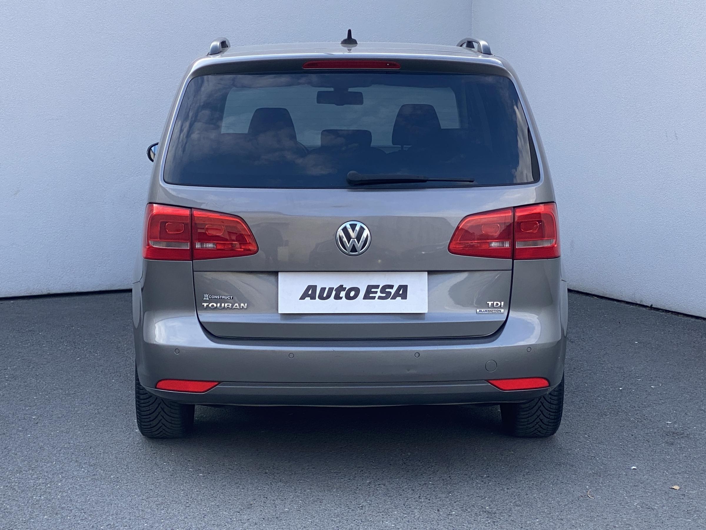 Volkswagen Touran, 2010 - pohled č. 5