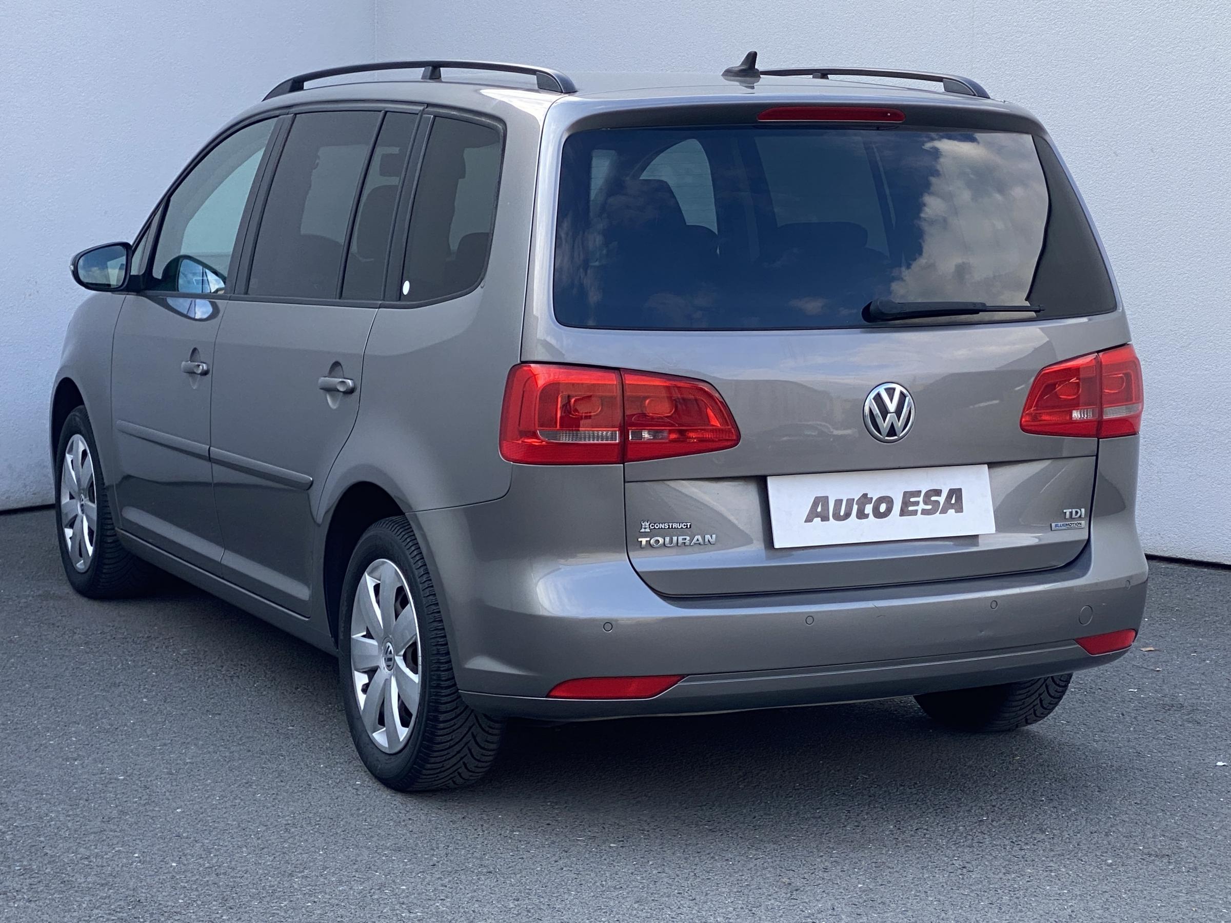 Volkswagen Touran, 2010 - pohled č. 6