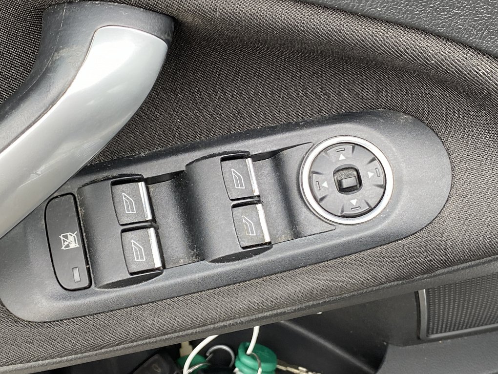 Ford Mondeo 2.0i 
