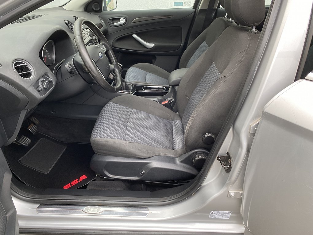 Ford Mondeo 2.0i 