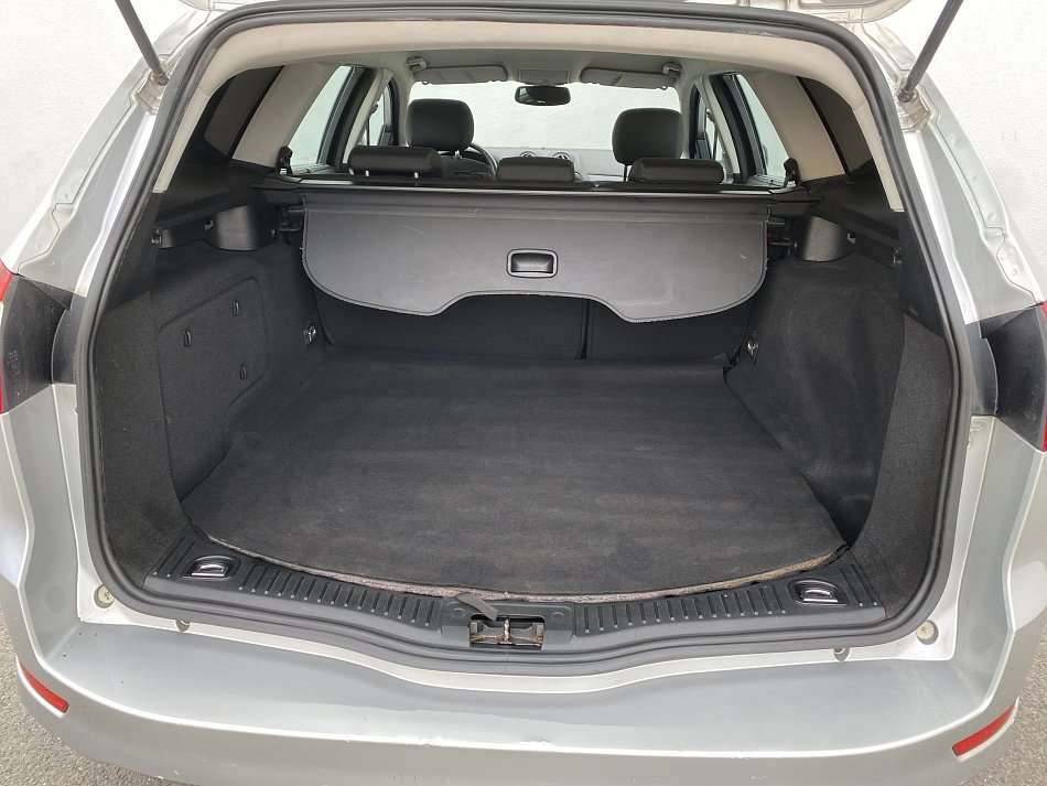 Ford Mondeo 2.0i 