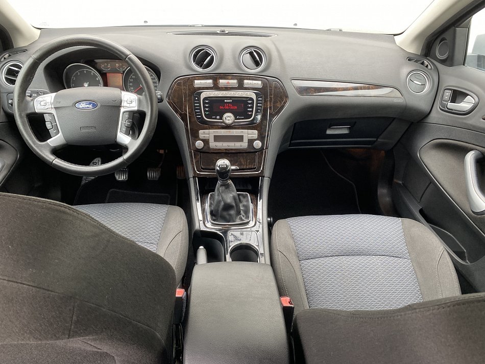 Ford Mondeo 2.0i 