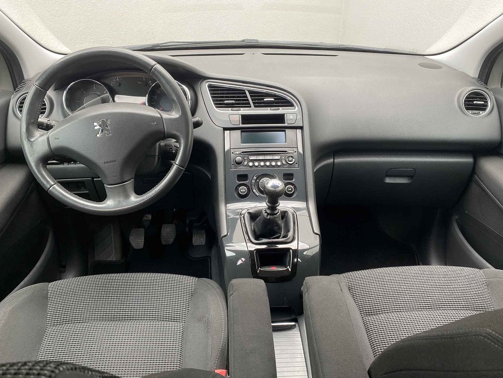 Peugeot 5008 1.6 HDi 