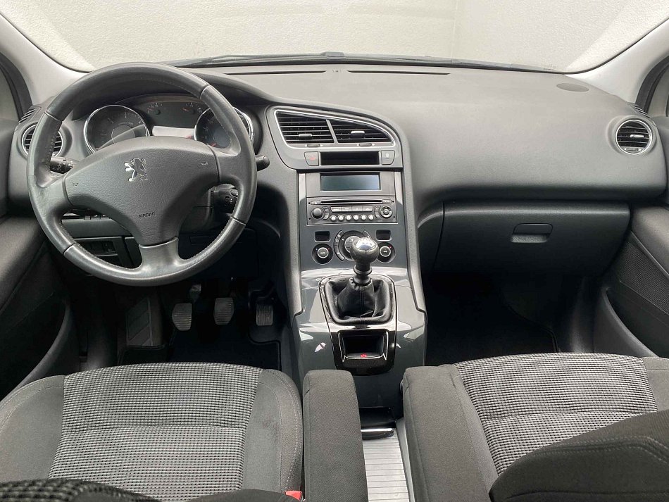 Peugeot 5008 1.6 HDi 
