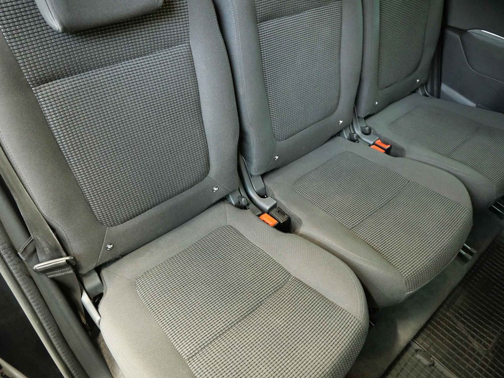 Peugeot 5008 1.6HDi 