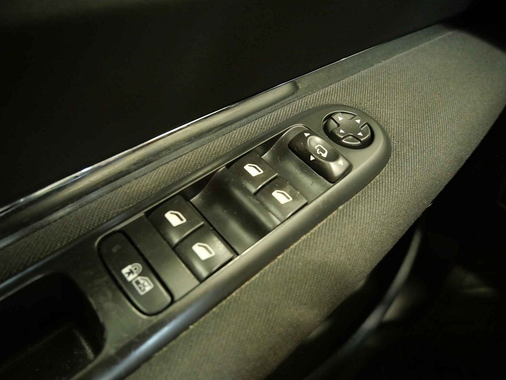 Peugeot 5008 1.6HDi 