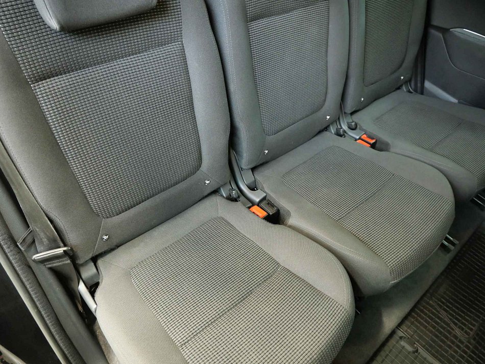 Peugeot 5008 1.6HDi 
