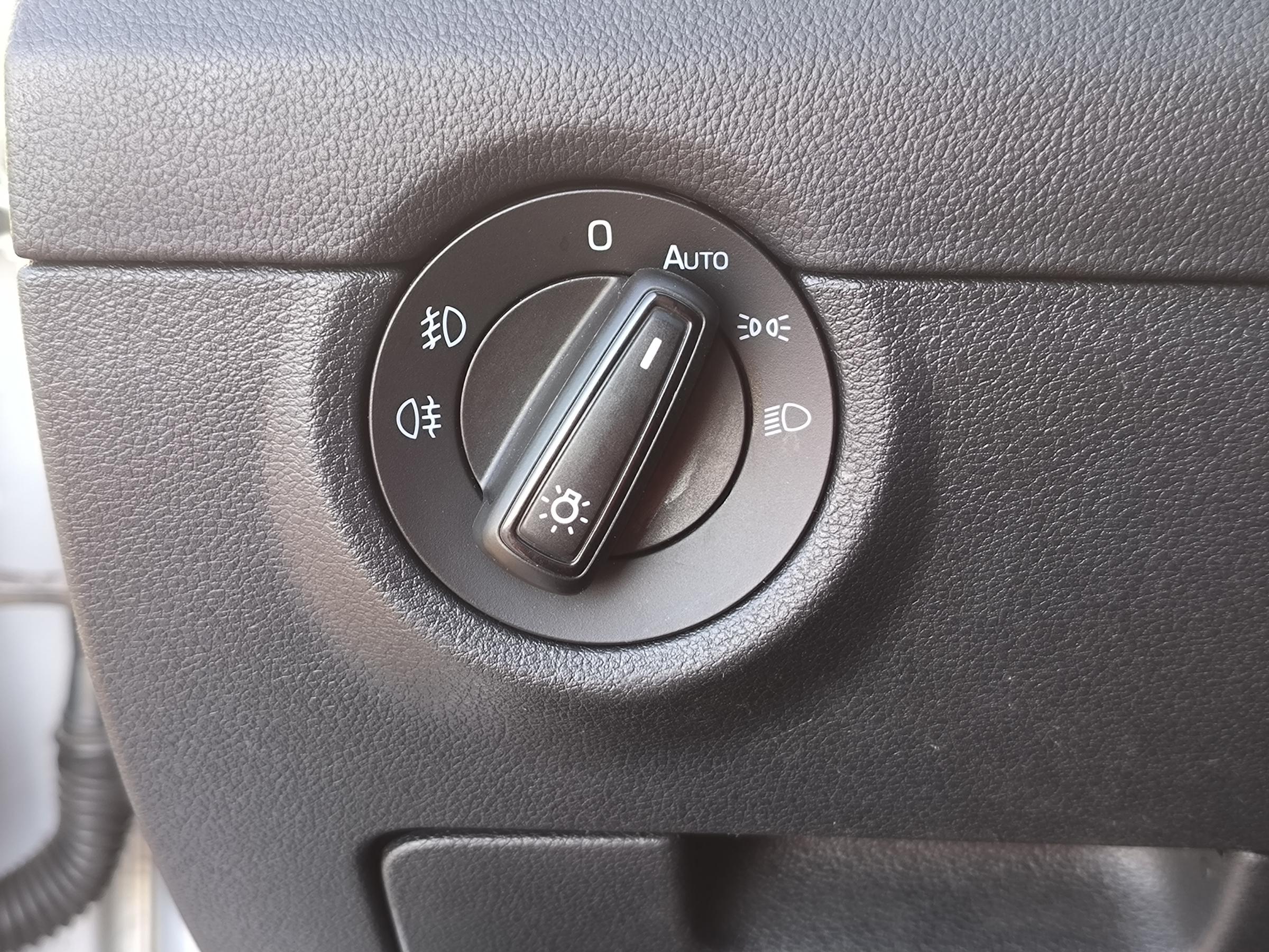 Škoda Octavia III, 2017 - pohled č. 20