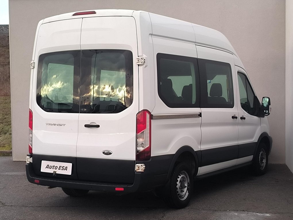 Ford Transit 2.2TDCi  L2H3 9míst