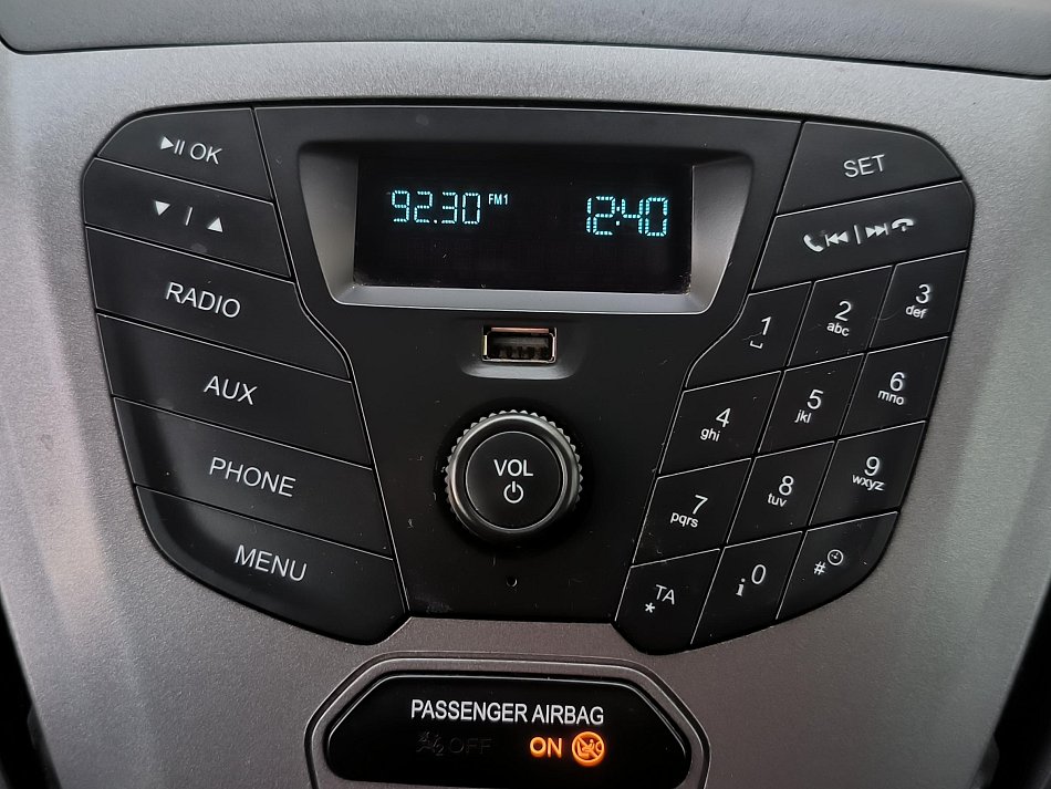 Ford Transit 2.2TDCi  L2H3 9míst