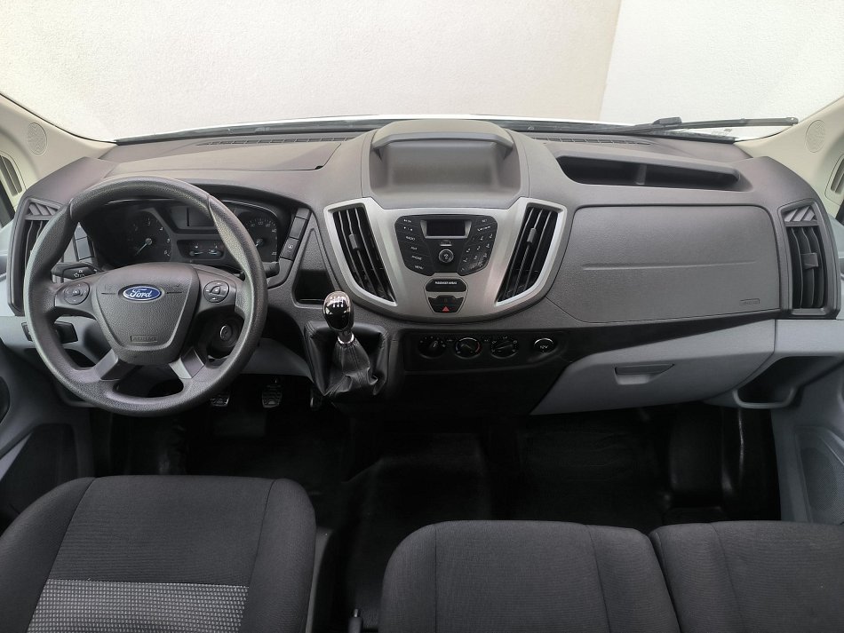 Ford Transit 2.2TDCi  L2H3 9míst