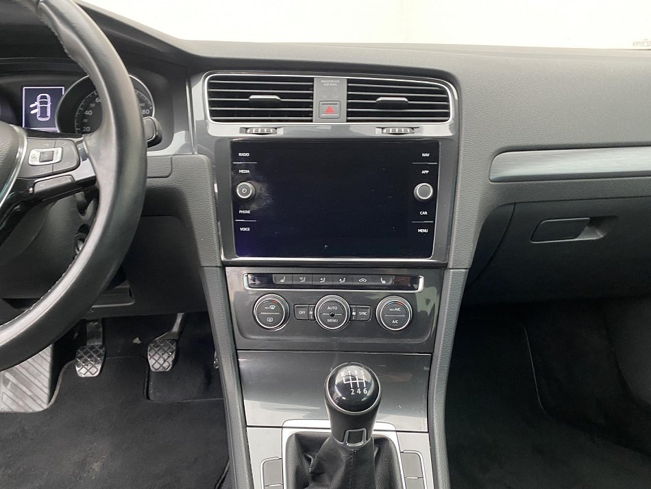 Volkswagen Golf 1.0 TSi Comfortline