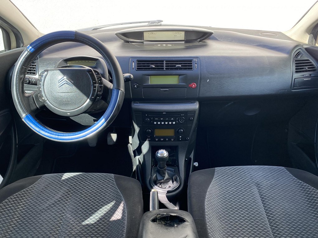 Citroën C4 1.6i 