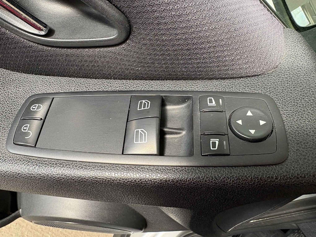 Mercedes-Benz Třída A 1.5i 