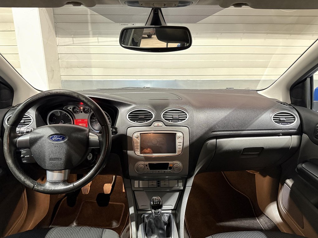 Ford Focus 2.0i 