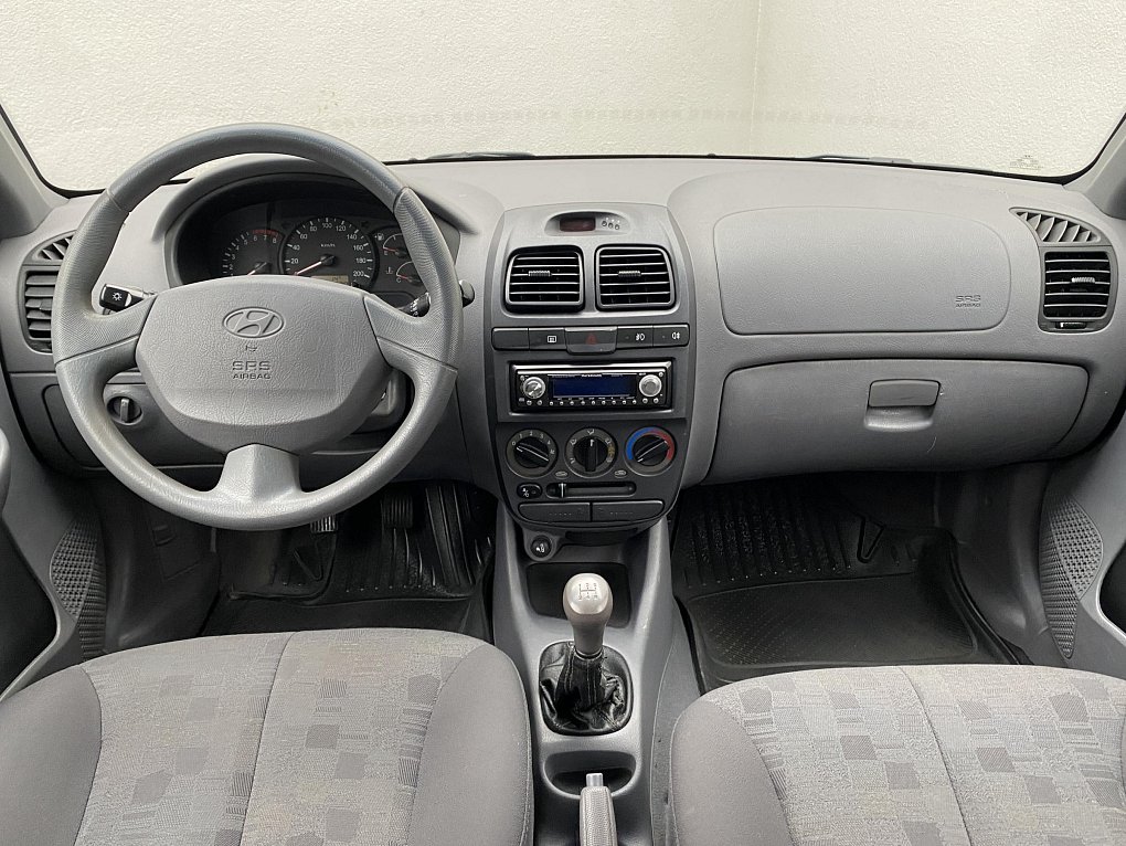 Hyundai Accent 1.4i 