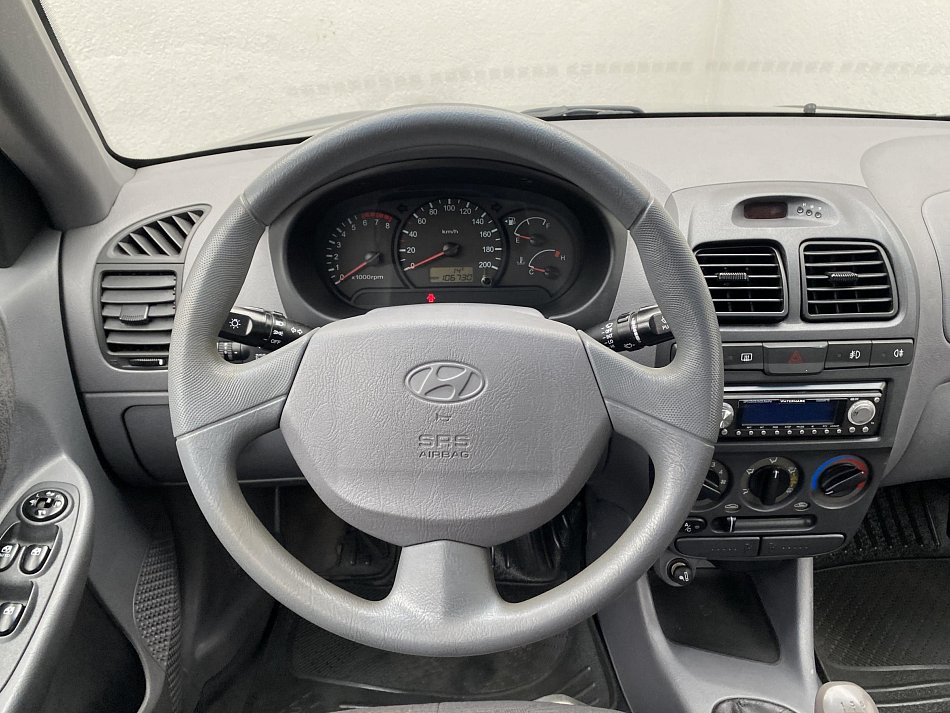 Hyundai Accent 1.4i 
