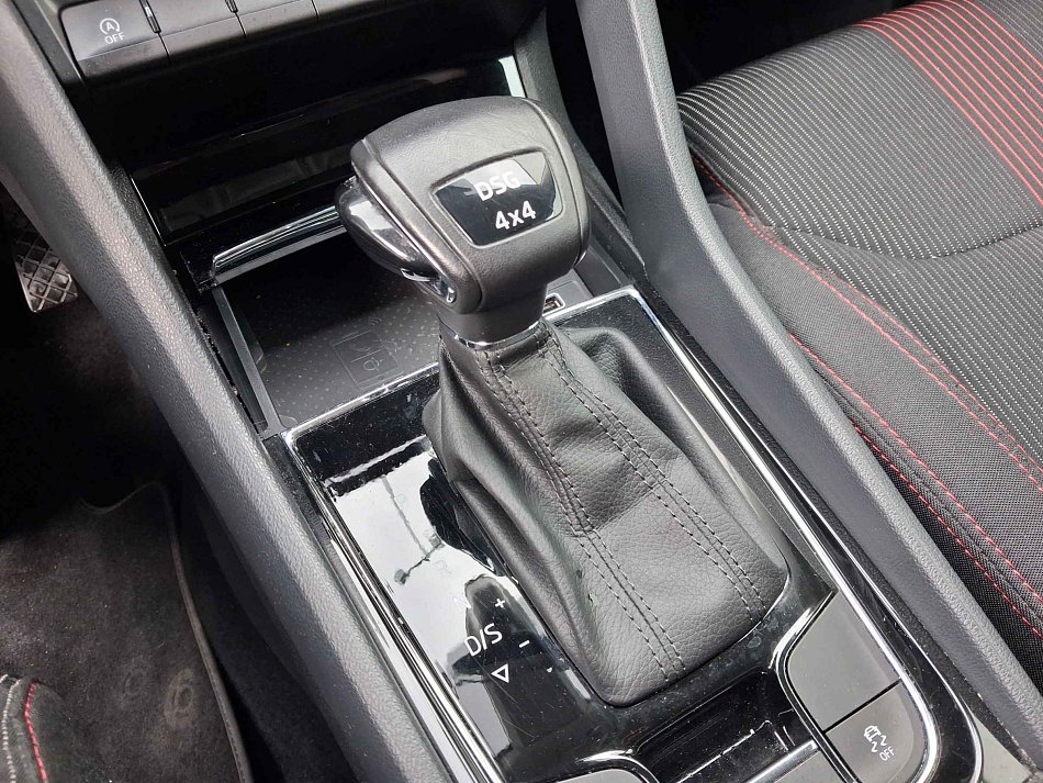 Škoda Karoq 1.5 TSi Style 4x4