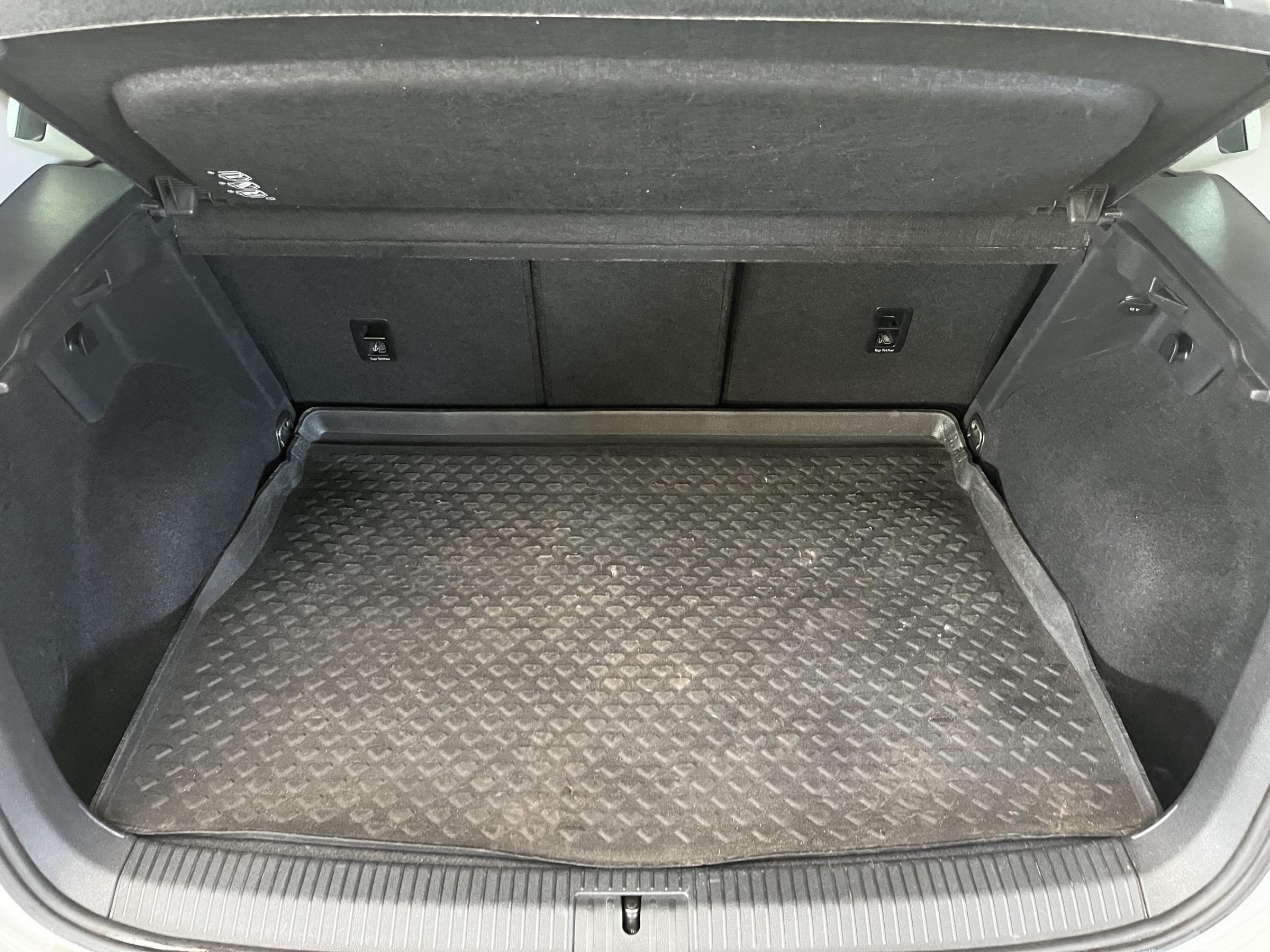 Volkswagen Sportsvan, 2014 - pohled č. 7