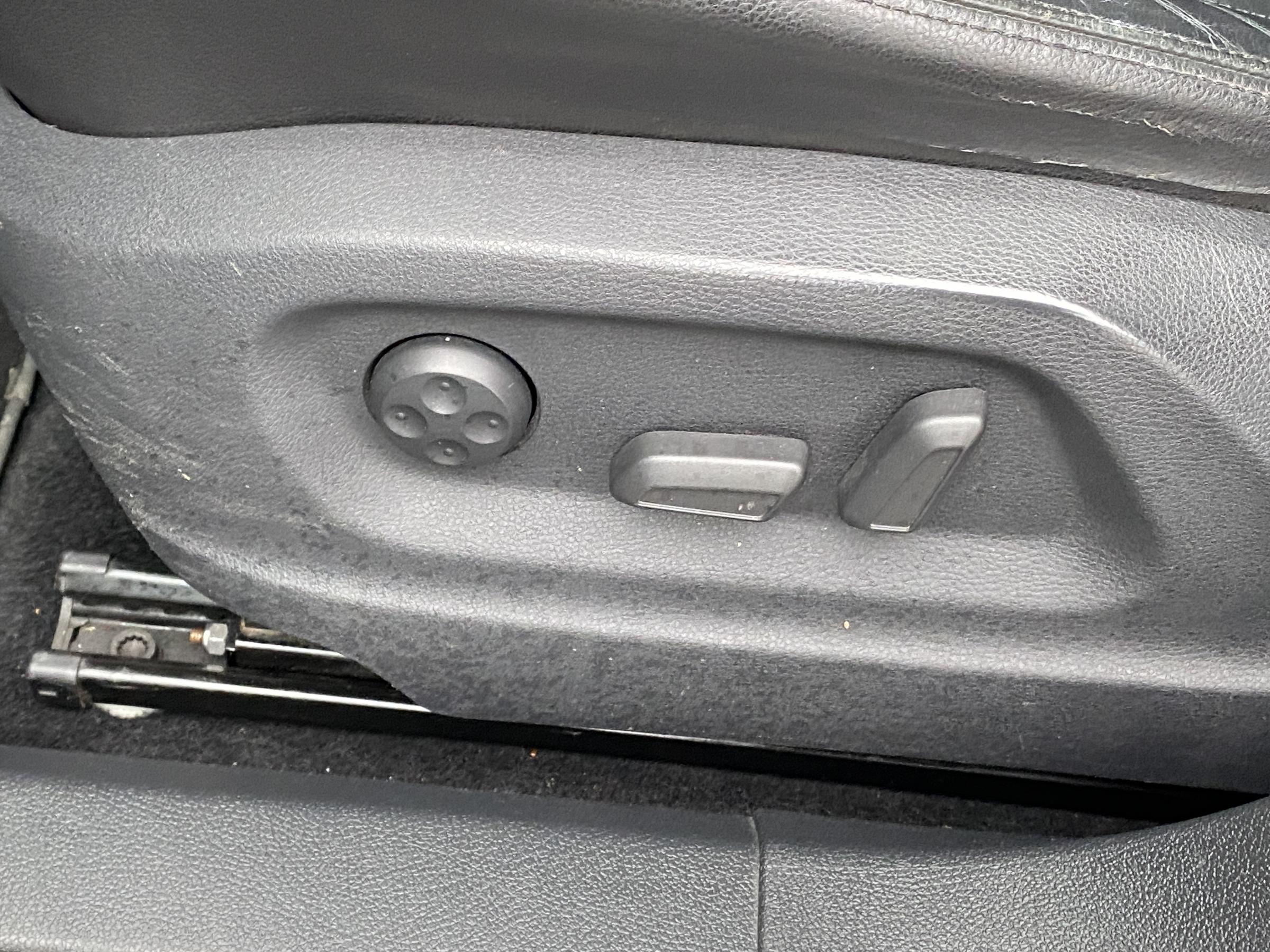 Volkswagen Tiguan, 2009 - pohled č. 12