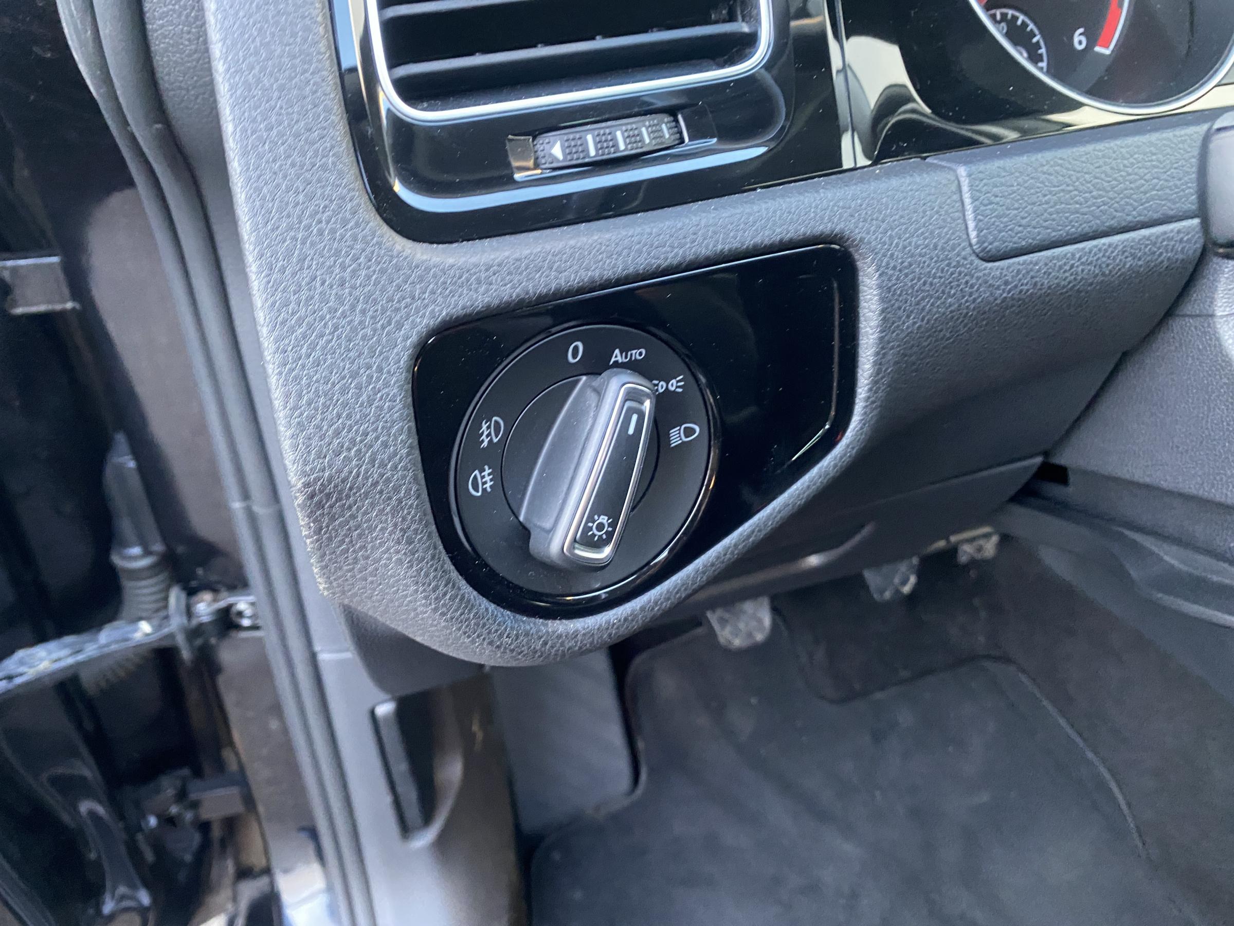 Volkswagen Golf, 2015 - pohled č. 14