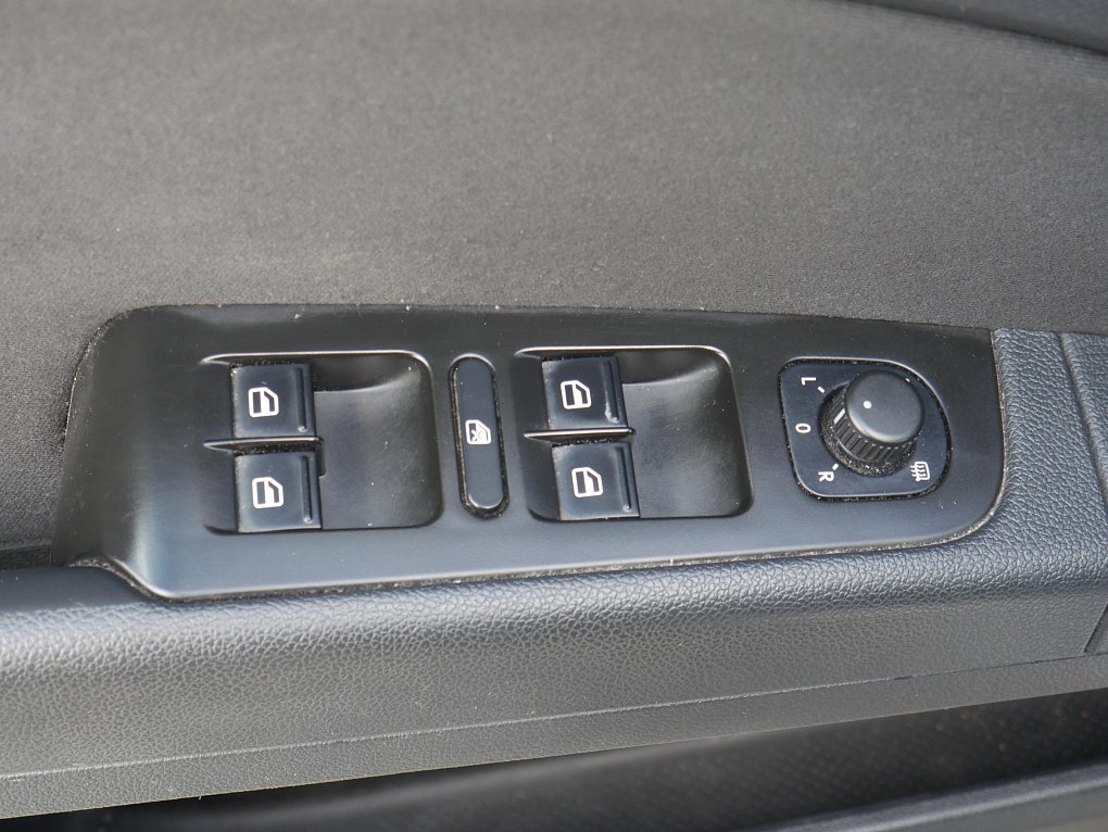 Škoda Superb II 2.0TDi Elegance