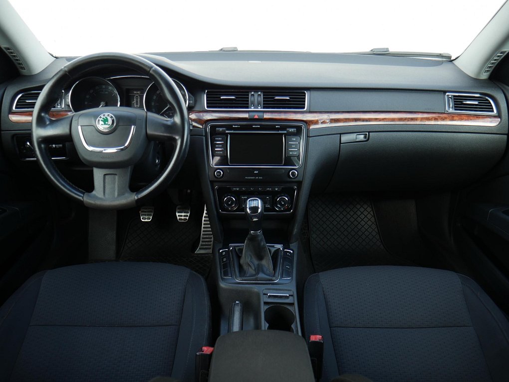 Škoda Superb II 2.0TDi Elegance