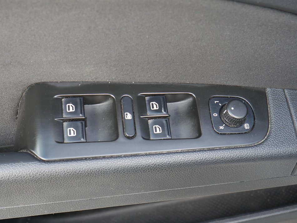 Škoda Superb II 2.0TDi Elegance