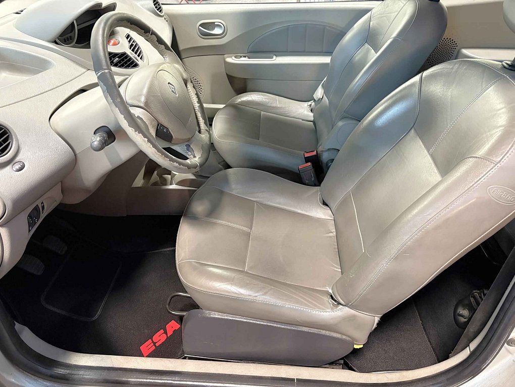 Renault Twingo 1.1i 