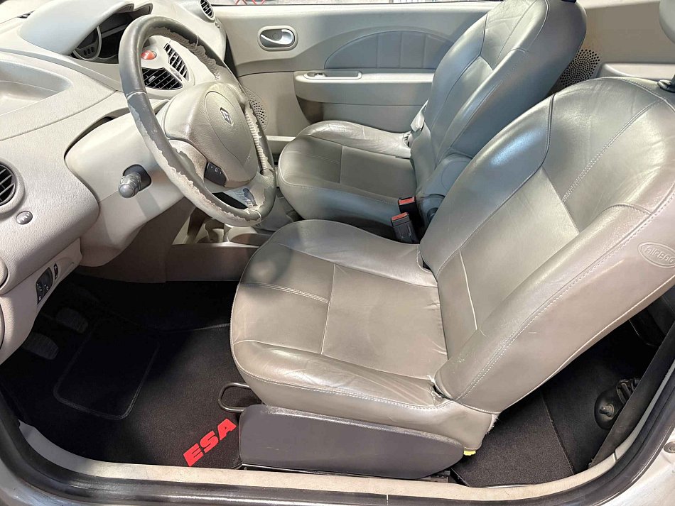 Renault Twingo 1.1i 