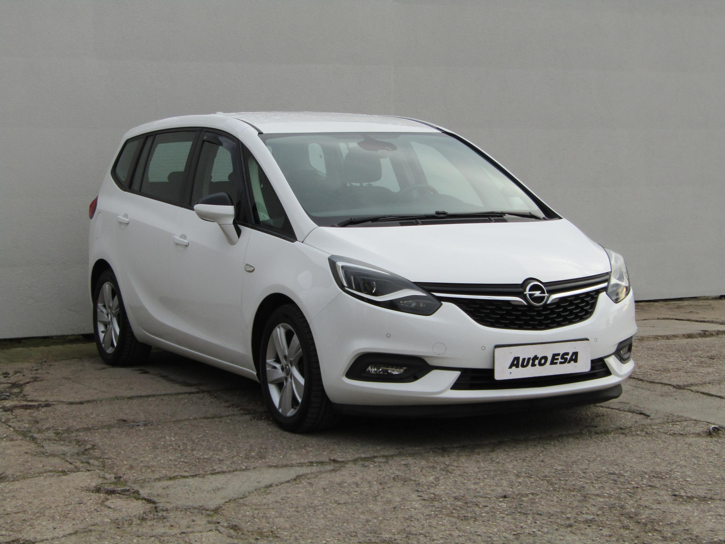Opel Zafira, 2017 - pohled č. 1