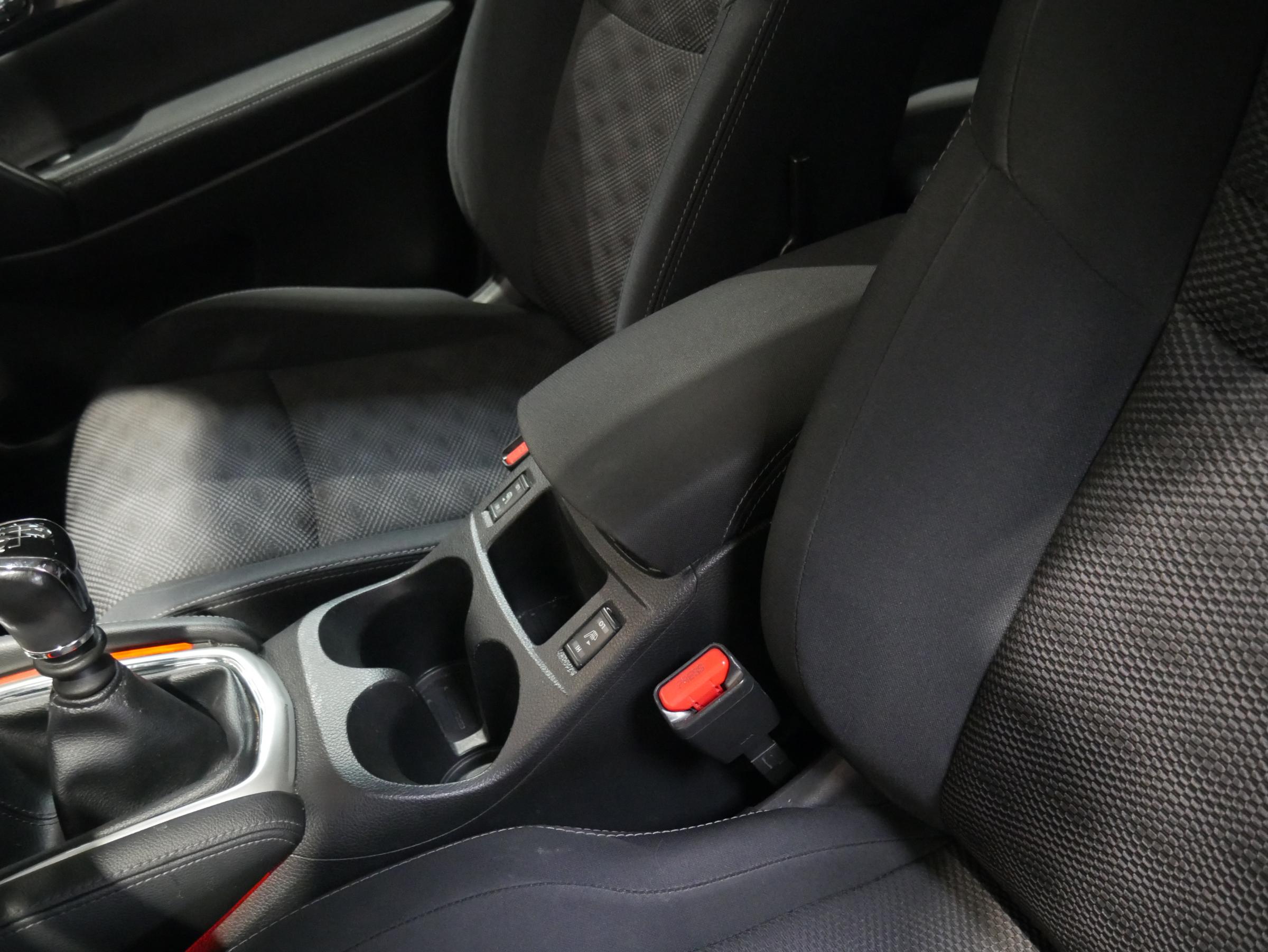 Nissan Qashqai, 2014 - pohled č. 19