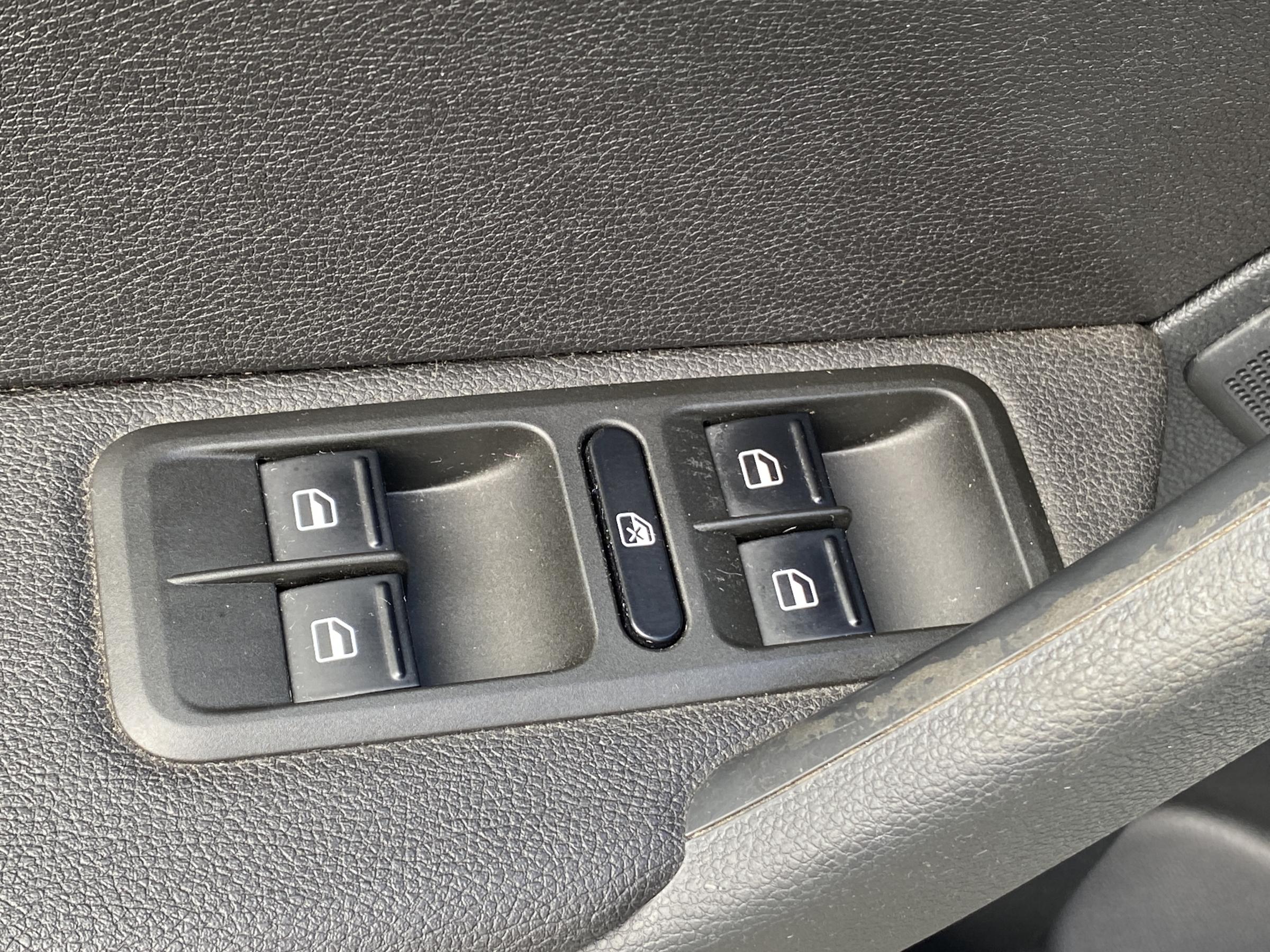 Škoda Yeti, 2015 - pohled č. 12