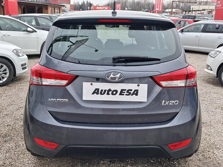 Hyundai Ix20 1.6i 