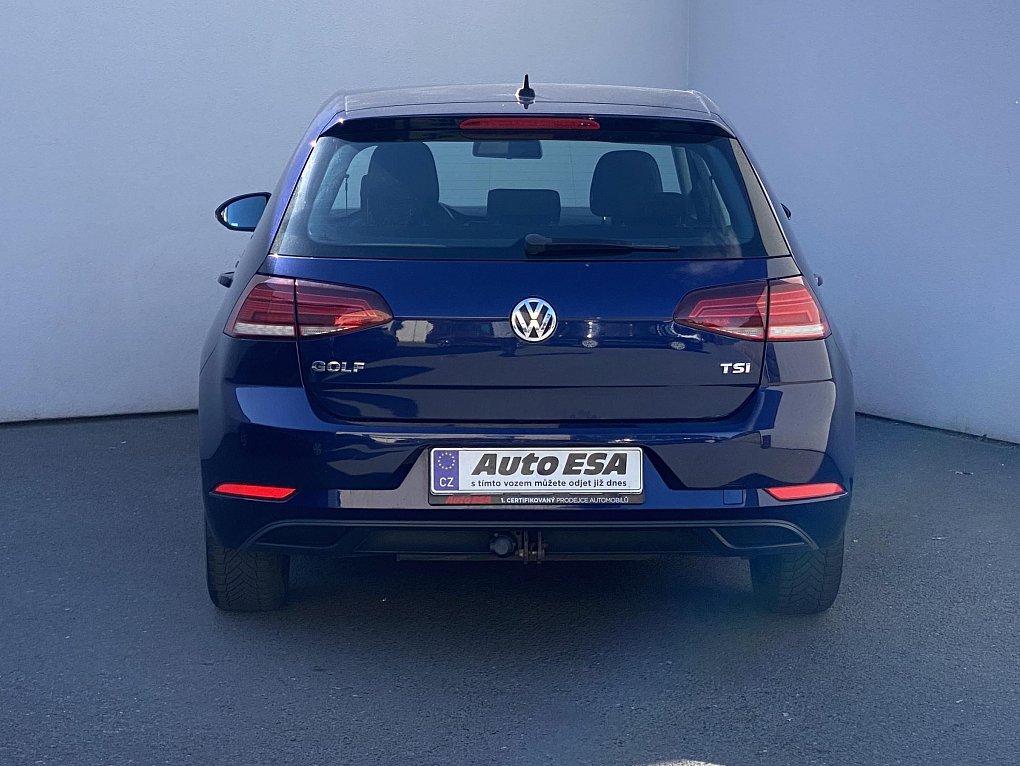 Volkswagen Golf 1.0 TSi 