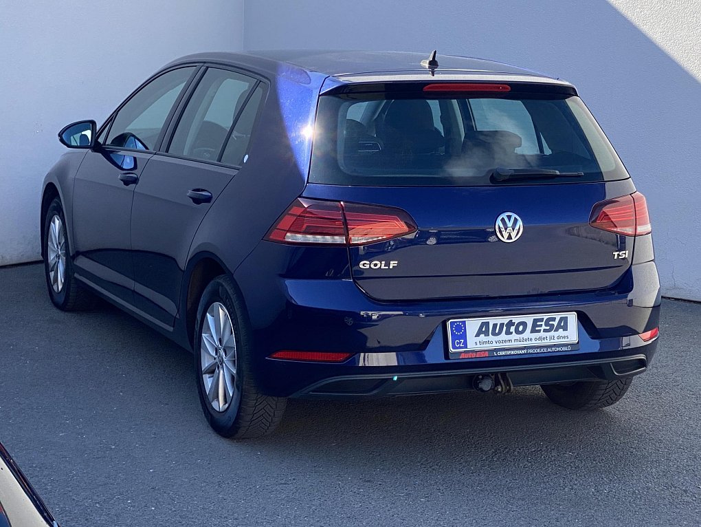 Volkswagen Golf 1.0 TSi 