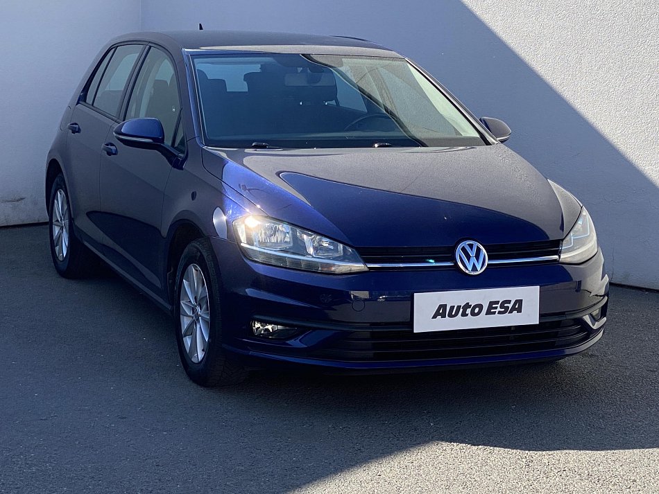 Volkswagen Golf 1.0 TSi 