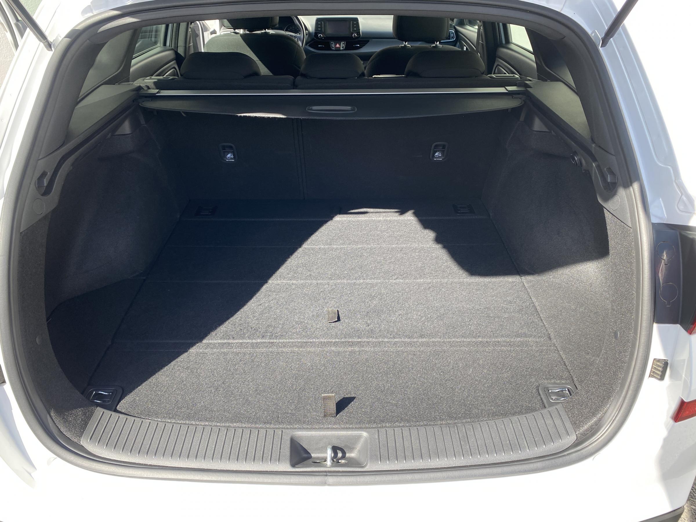 Hyundai i30, 2018 - pohled č. 7