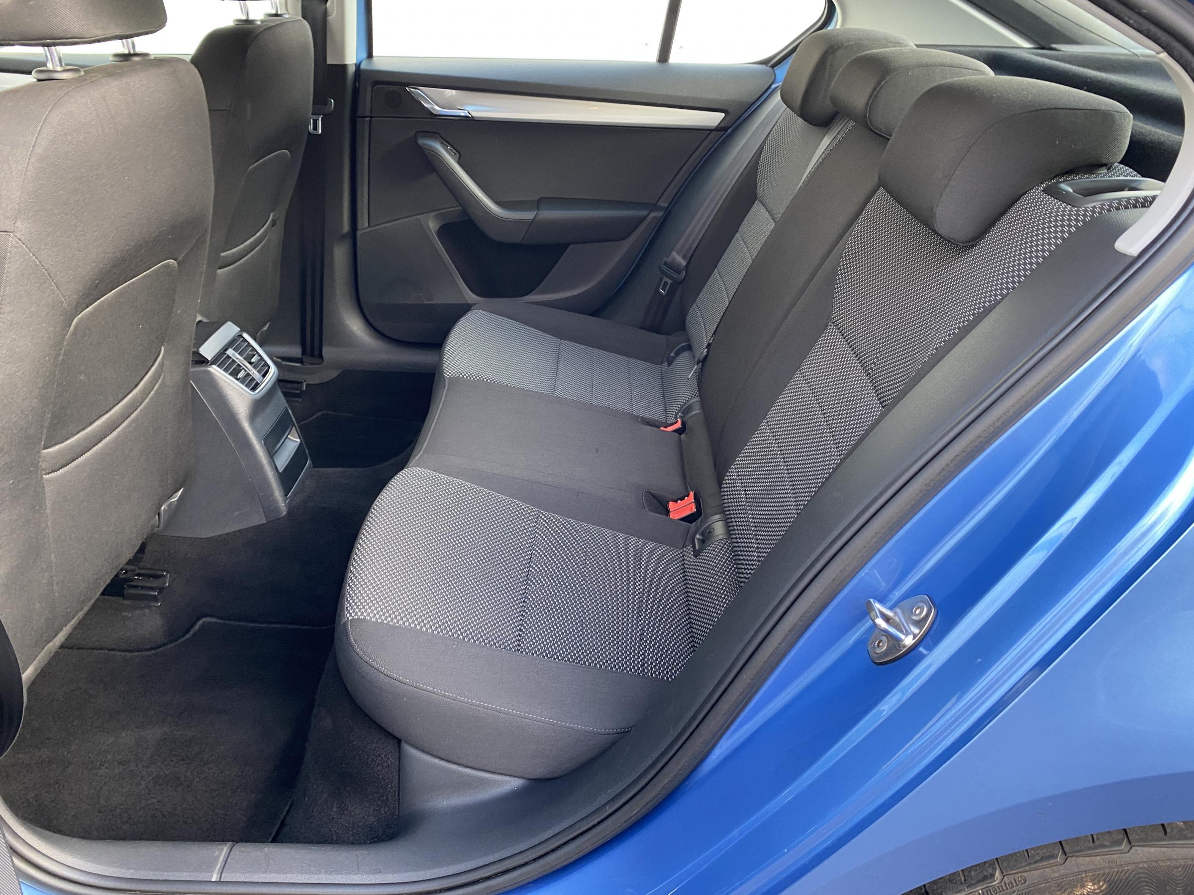 Škoda Octavia III, 2013 - pohled č. 10