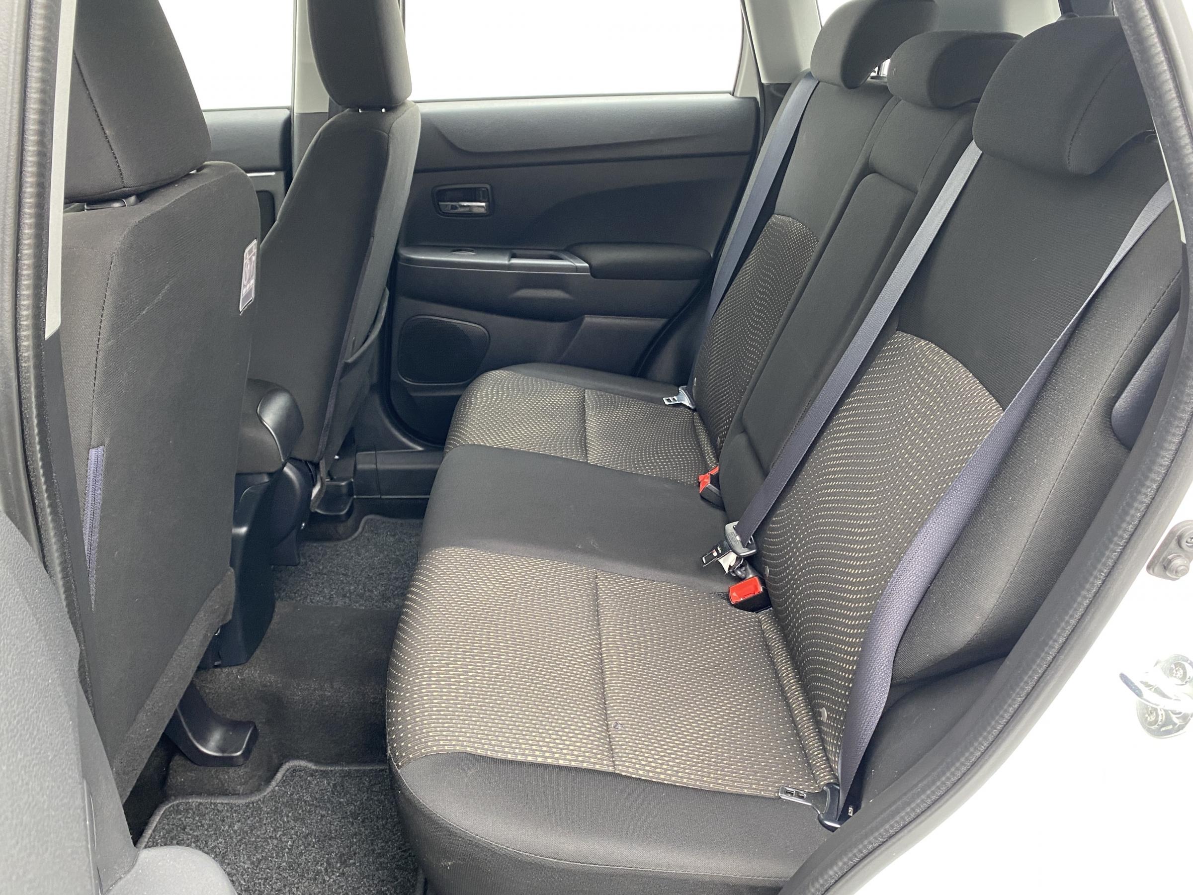 Mitsubishi ASX, 2016 - pohled č. 10