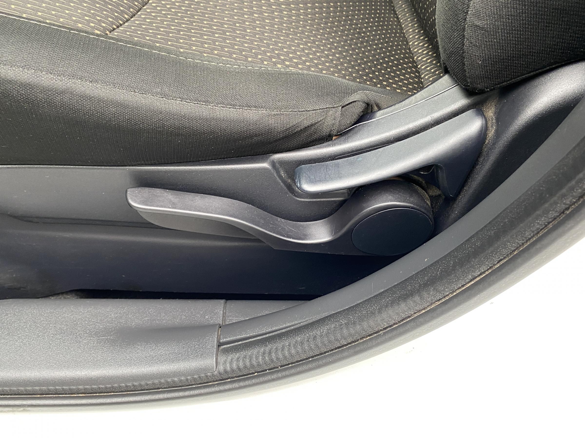 Mitsubishi ASX, 2016 - pohled č. 14