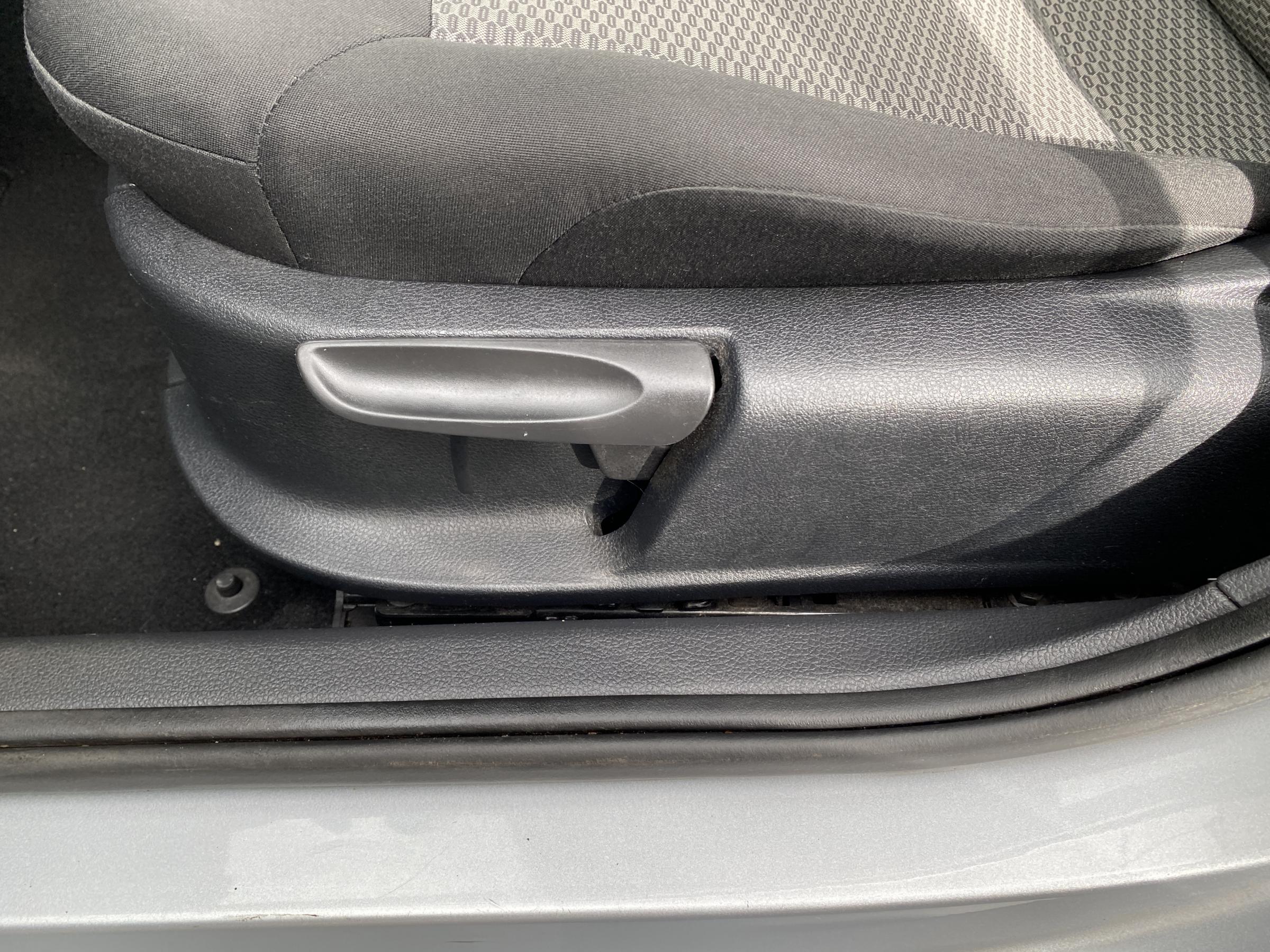 Volkswagen Polo, 2011 - pohled č. 14